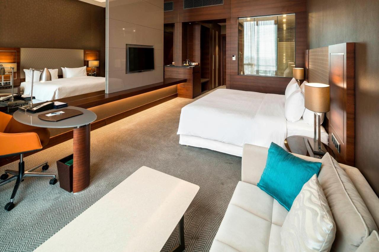 Sheraton Grand Istanbul Atasehir Bagian luar foto