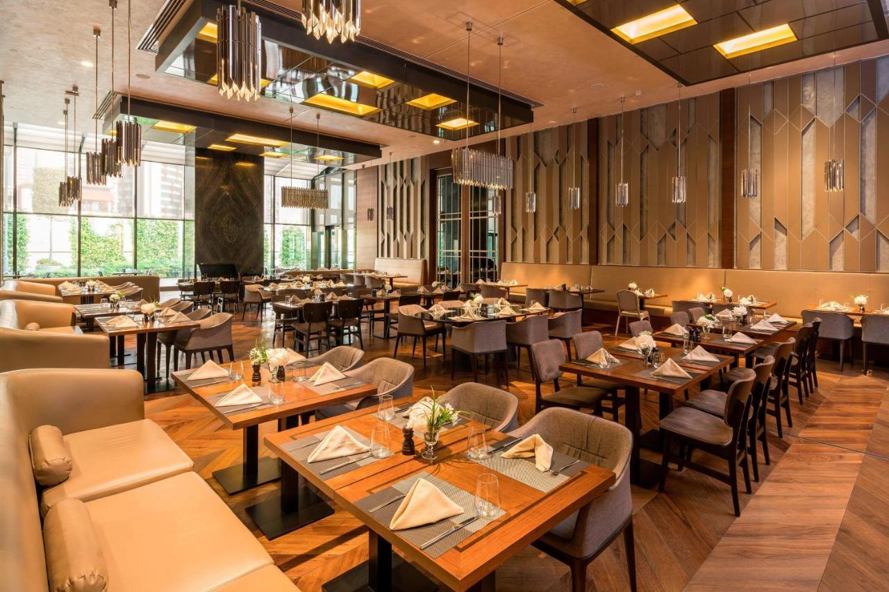 Sheraton Grand Istanbul Atasehir Bagian luar foto