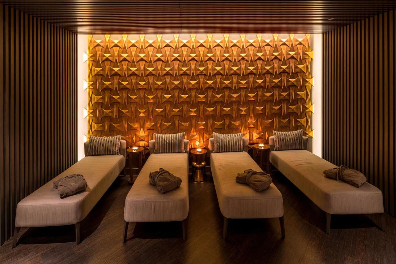 Sheraton Grand Istanbul Atasehir Bagian luar foto