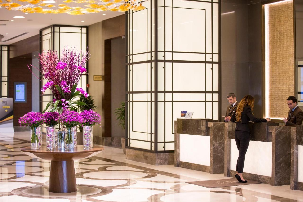 Sheraton Grand Istanbul Atasehir Bagian luar foto