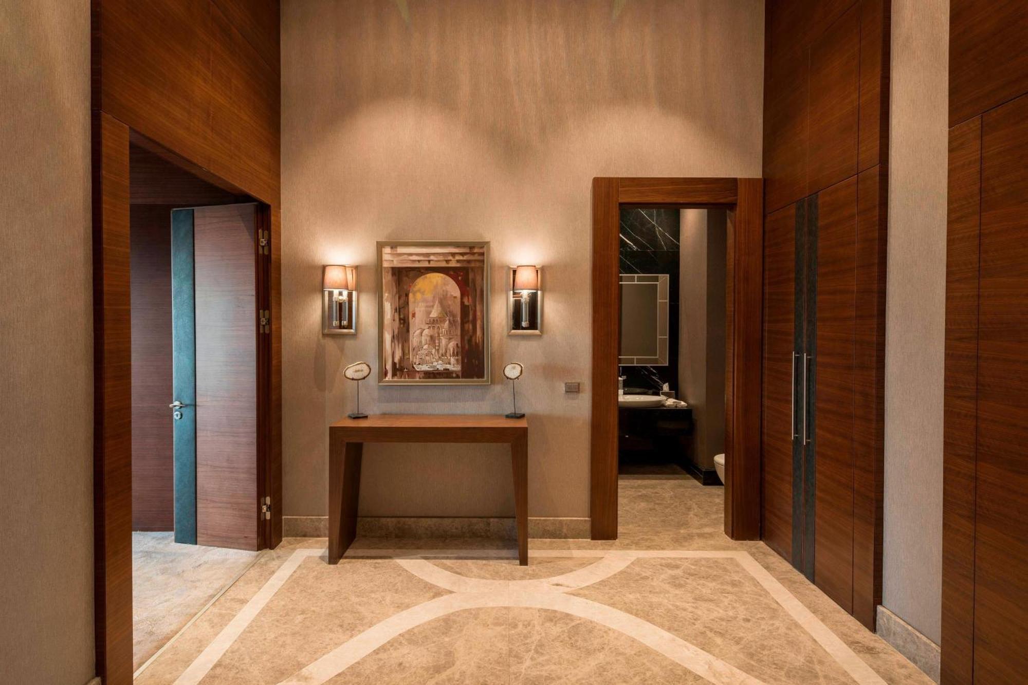 Sheraton Grand Istanbul Atasehir Bagian luar foto