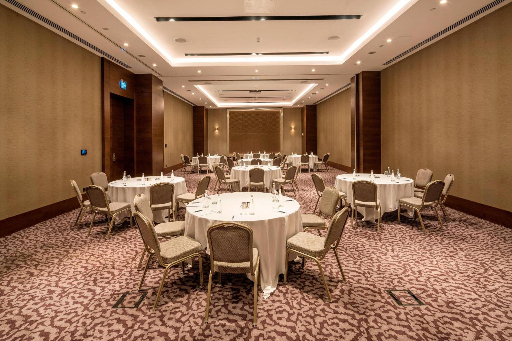 Sheraton Grand Istanbul Atasehir Bagian luar foto