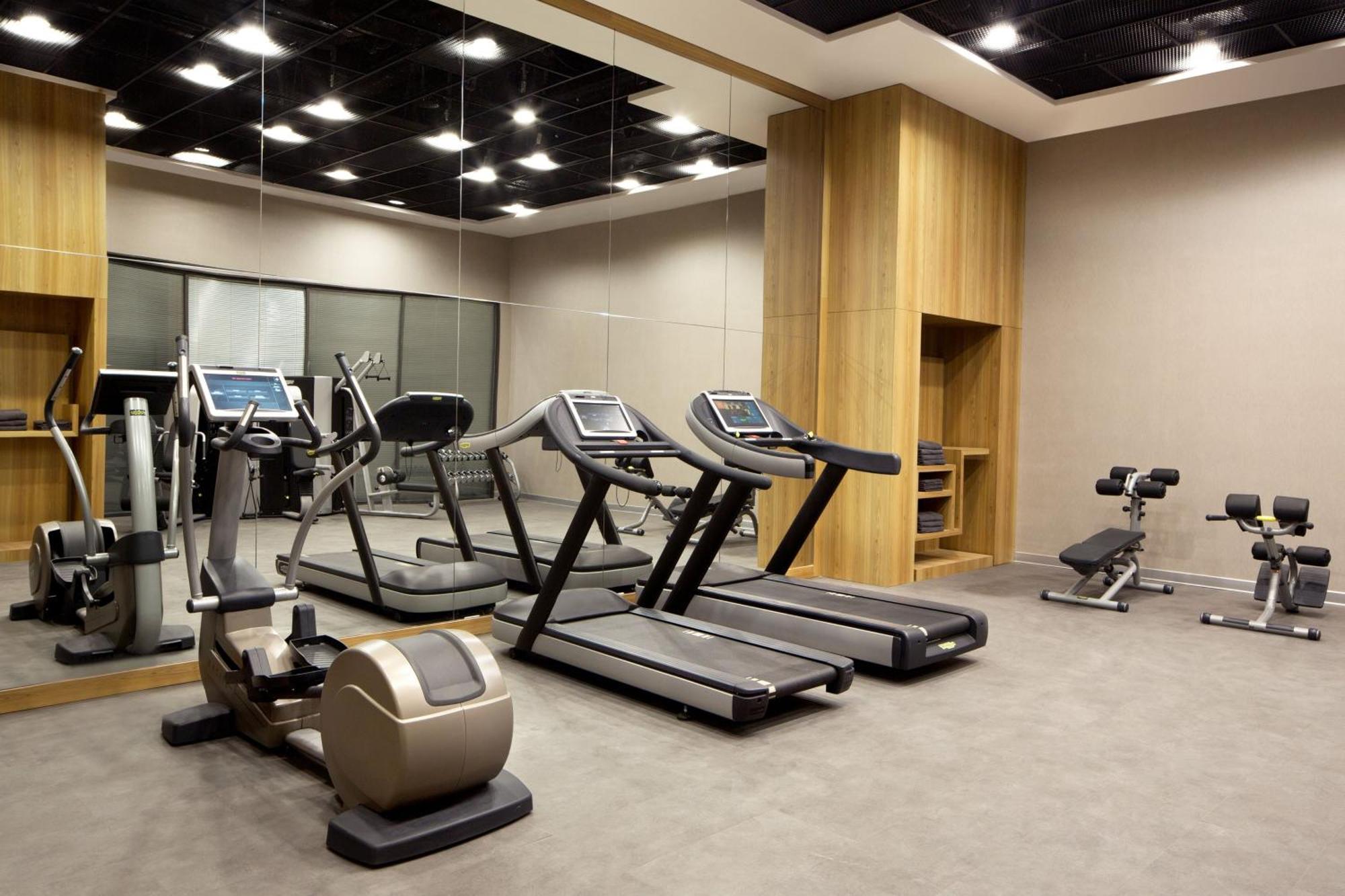 Sheraton Grand Istanbul Atasehir Bagian luar foto