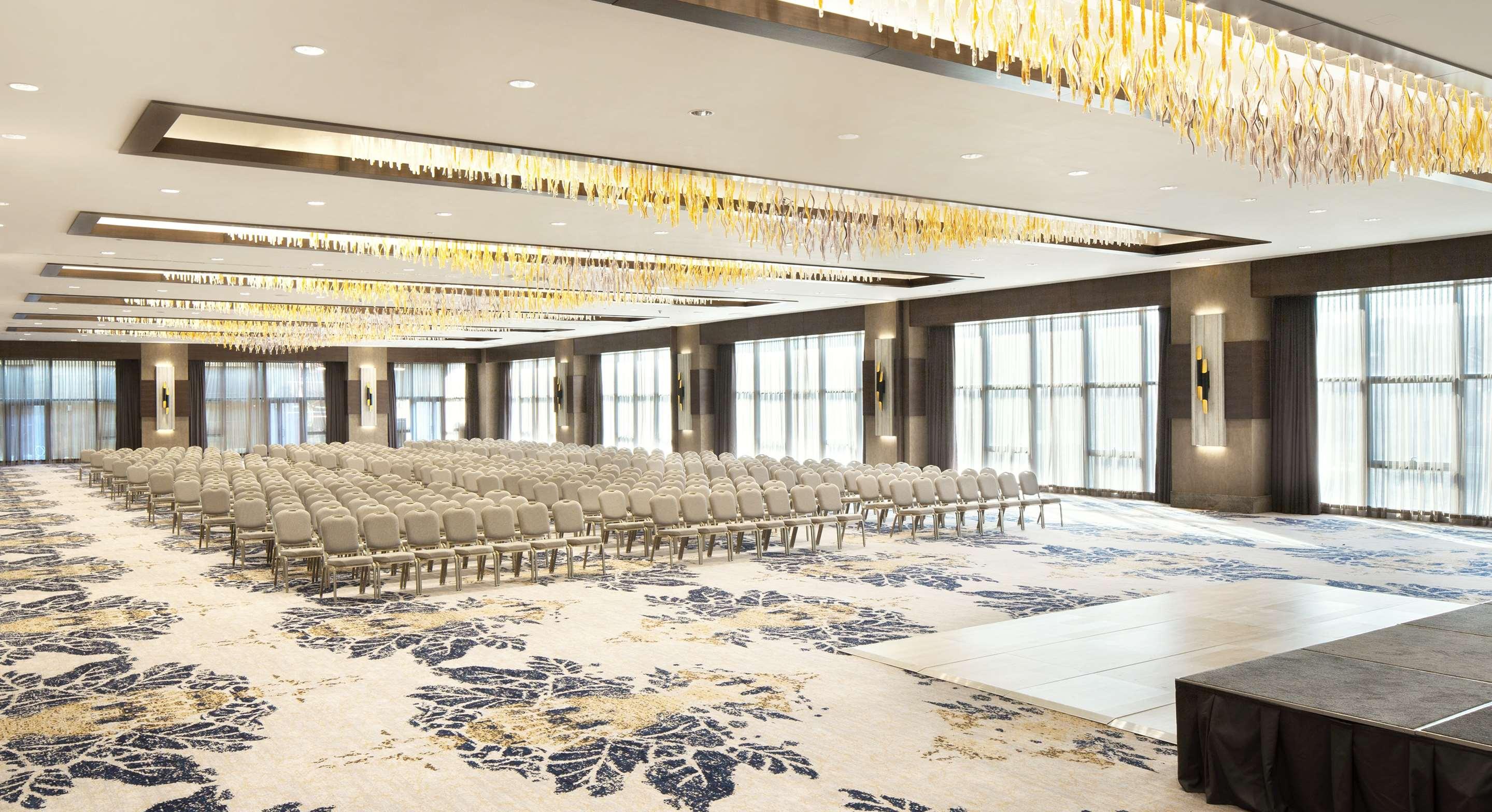 Sheraton Grand Istanbul Atasehir Bagian luar foto
